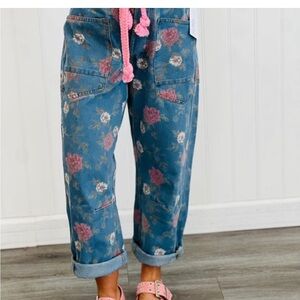 Eesome Floral barrel Pants - Blue and Pink new without tags